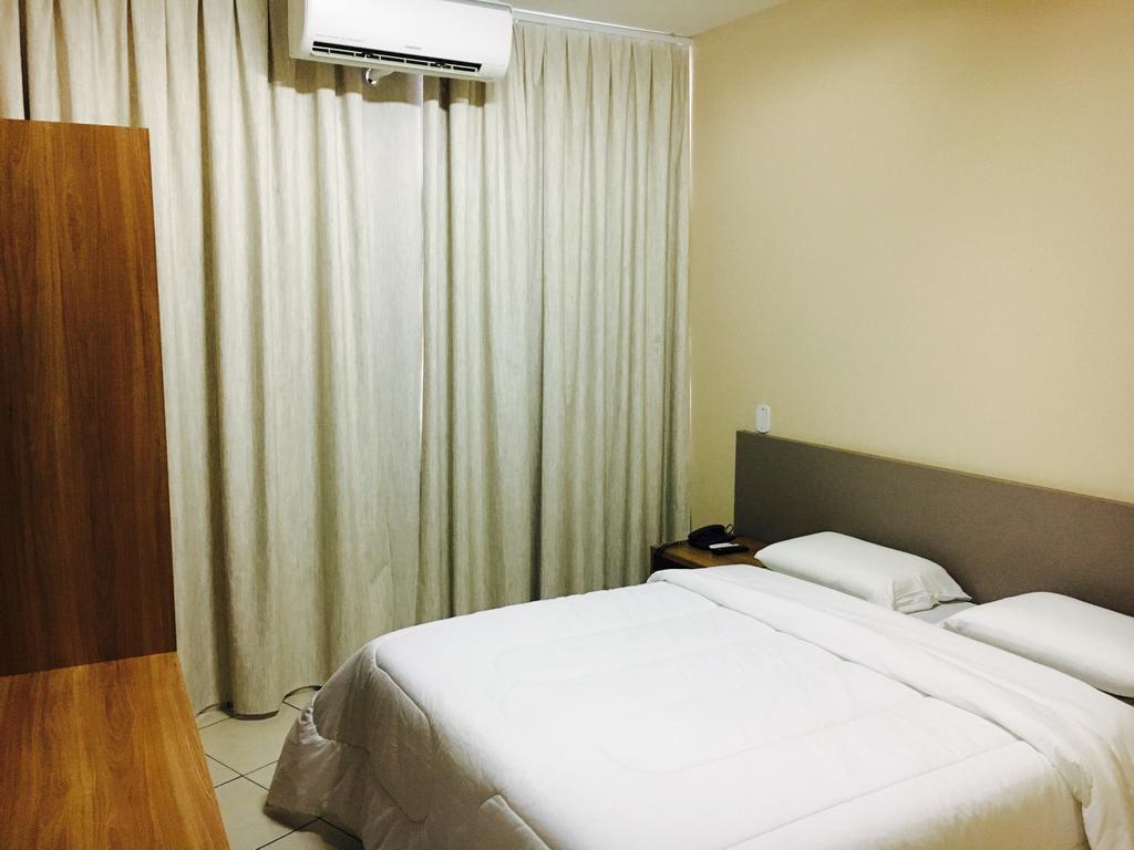 Realminas Hotel E Restaurante Governador Valadares Eksteriør bilde