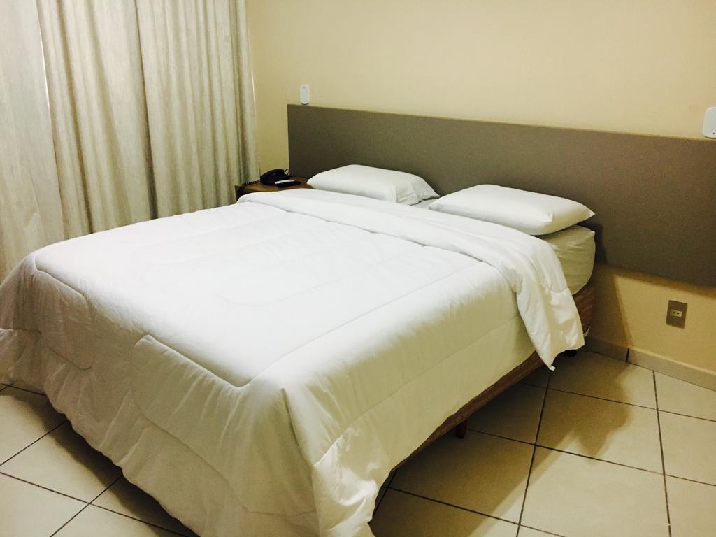 Realminas Hotel E Restaurante Governador Valadares Eksteriør bilde